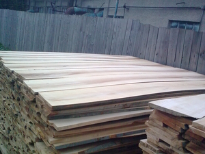 Доска обрізна і необрізна грн.0