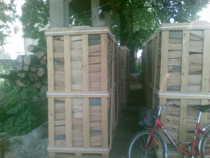 Дрова колотые сухие и свежие грн.700